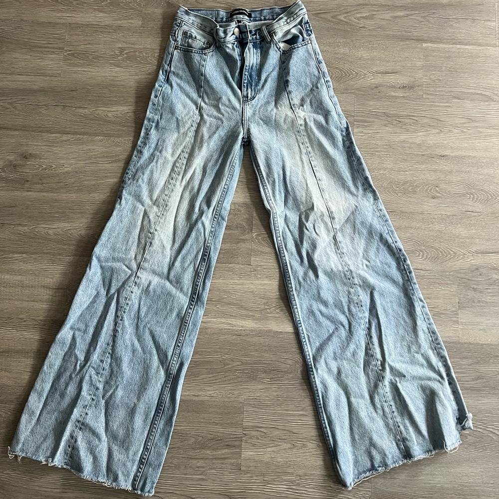 Neon Blonde jeans